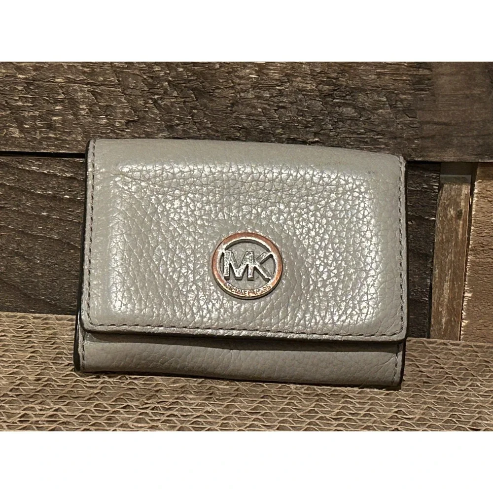 Michael Kors Gray Carryall Leather Small Foldover‎ Wallet
